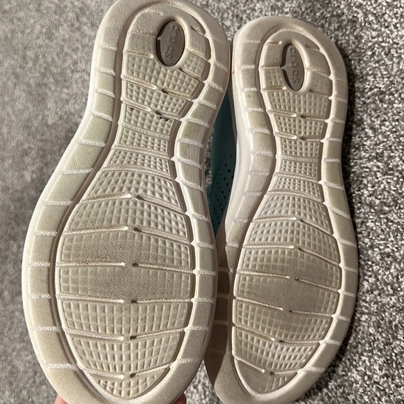 Crocs LiteRide tennis shoes light blue - Picture 4 of 5